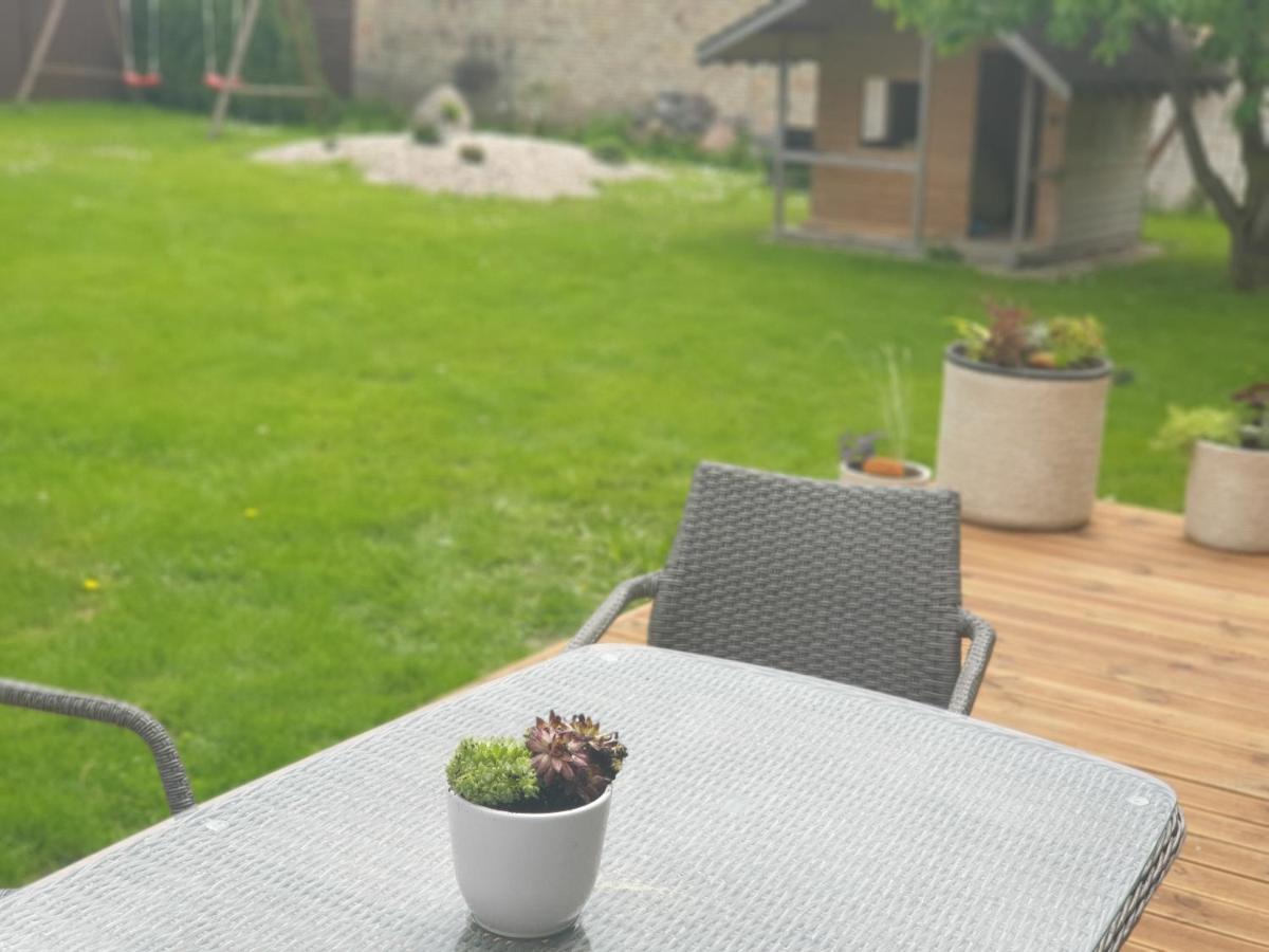 فيلا Sveciu Namai Kamile Šiauliai المظهر الخارجي الصورة